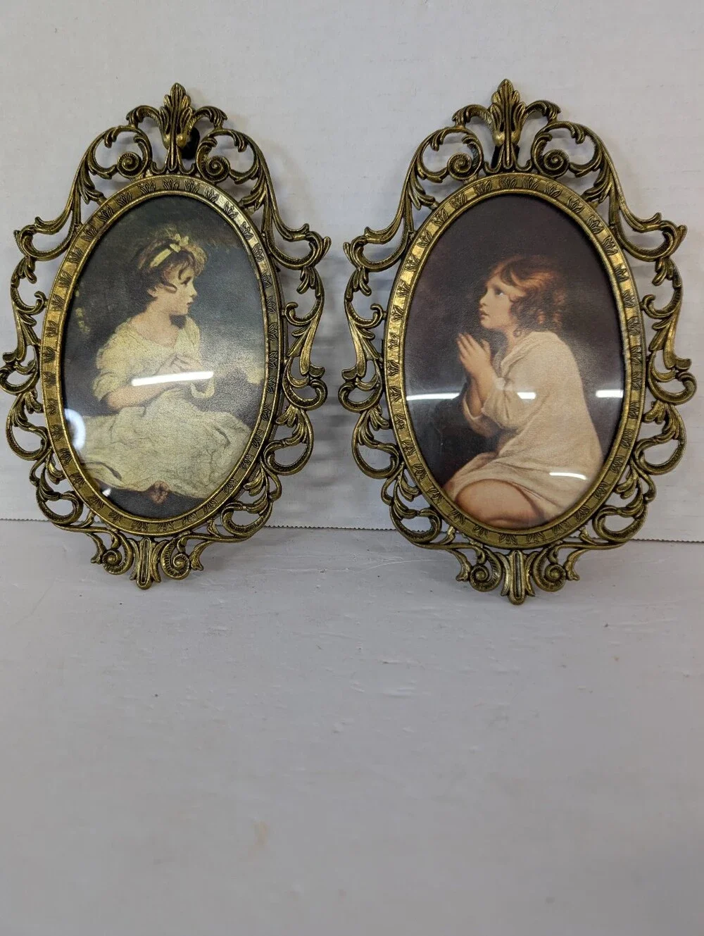 Vintage Pictures In Gold Ornate Oval Wall Children Praying (Set of 2)